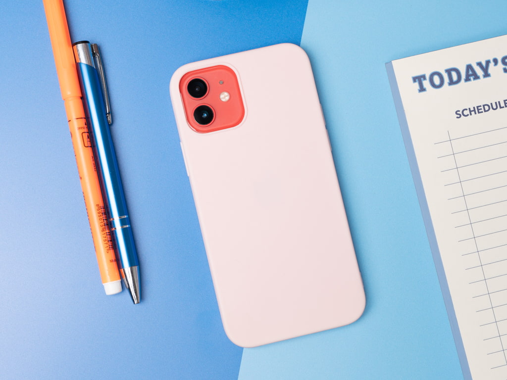 TPU Gumový kryt na iPhone 12 a iPhone 12 Pro - Růžový 2